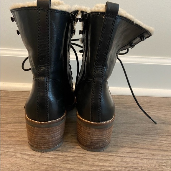 Black Lucky Brand lace up, sherpa lined boots - Picture 4 of 5